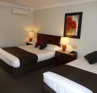 McNevins Warwick Motel - C Tourism