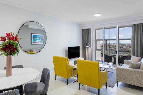Meriton Suites Bondi Junction - C Tourism 0