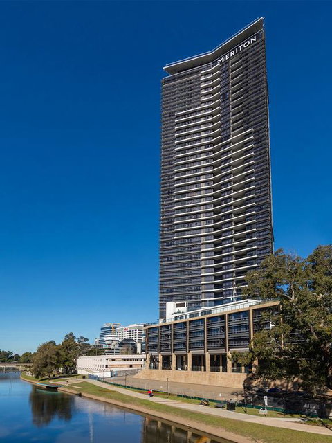 Meriton Suites Church Street, Parramatta - C Tourism 3