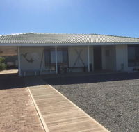 Mermaid Beachside Accommodation - C Tourism