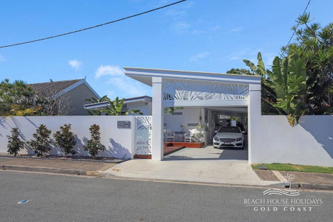 Miami Beachside Beach House - C Tourism 1