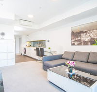 Minimalism modern apartment waterview parking IGA - C Tourism