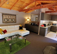 Mirkwood Forest Self-contained Spa Cottages - C Tourism