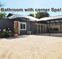 MODERN  LUXURIOUS WITH SPA BATH - C Tourism