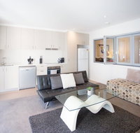 Modern Executive Apartment  Braddon 1BR Wine Wifi Secure Parking Canberra - C Tourism