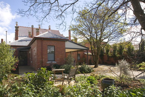 Mollisons - C Tourism 0