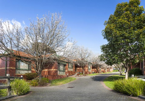 Mount Waverley Townhouses - C Tourism 0