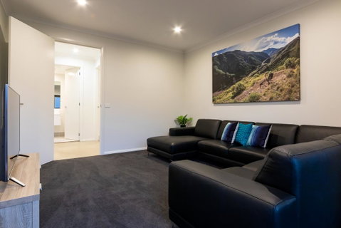 Mountain Mist Retreat - 6 Bedrooms - C Tourism 2