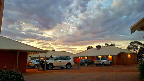Mud Hut Motel - C Tourism 2