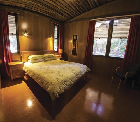 Myer House - C Tourism 2