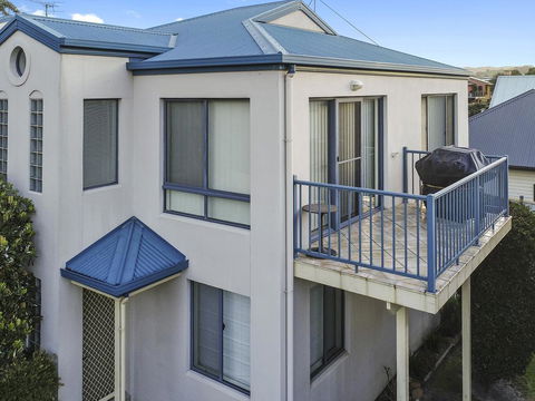 NELSON COVE 2 - Townhouse A Short Walk To Town - C Tourism 2