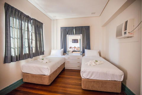 Captain Stirling Hotel - C Tourism 35
