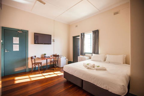 Captain Stirling Hotel - C Tourism 36