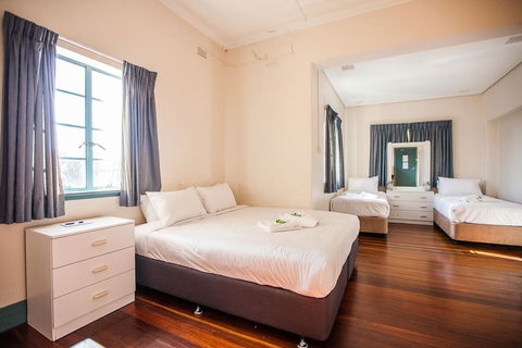 Captain Stirling Hotel - C Tourism 37