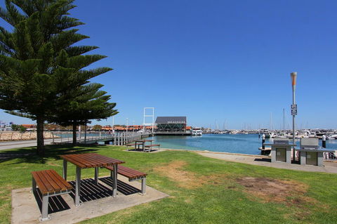 Hillarys Marina Apartment - C Tourism 41