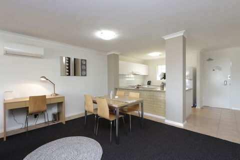 Hillarys Marina Apartment - C Tourism 5