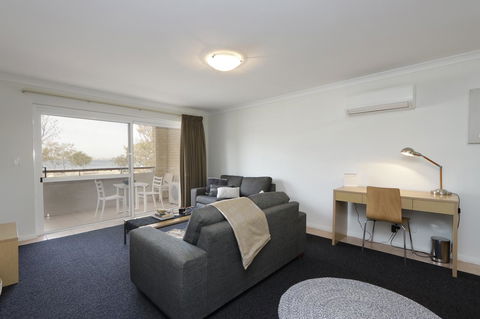 Hillarys Marina Apartment - C Tourism 6