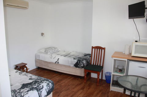Busselton Ithaca Motel - C Tourism 32