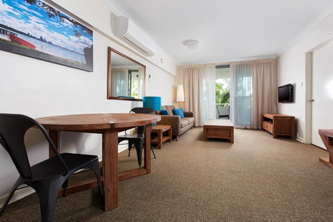 Broadwater Resort Como - C Tourism 11