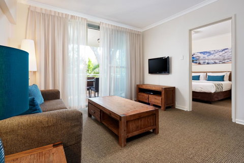 Broadwater Resort Como - C Tourism 10