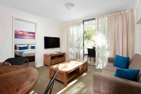 Broadwater Resort Como - C Tourism 15