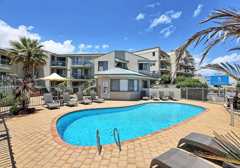 Scarborough Beach Front Resort - Shell Ten - C Tourism 13