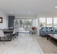 Cottesloe Beach House II - C Tourism