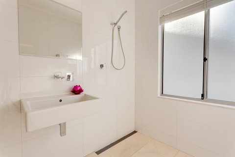 Cottesloe Contemporary Villa - C Tourism 7