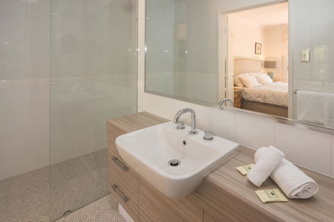 Bayshore Beachside Resort - C Tourism 6