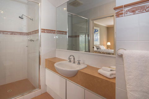 Bayshore Beachside Resort - C Tourism 34