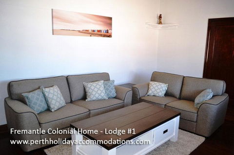 Fremantle Colonial Home - C Tourism 31