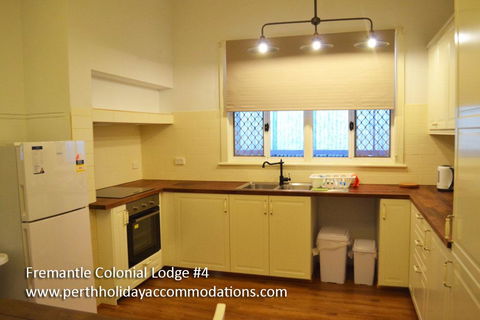 Fremantle Colonial Home - C Tourism 25