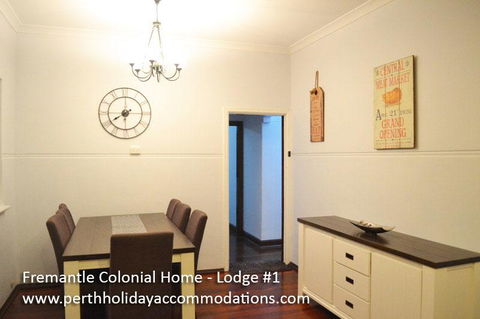 Fremantle Colonial Home - C Tourism 40