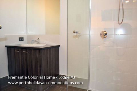 Fremantle Colonial Home - C Tourism 20