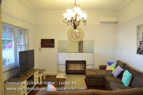 Fremantle Colonial Home - C Tourism 27