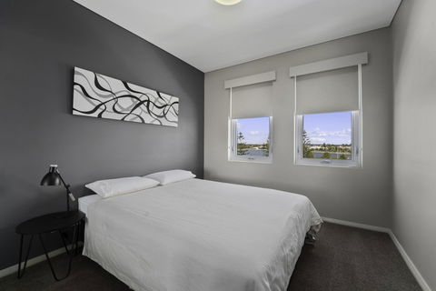 Luxury Suite Bunbury - C Tourism 12