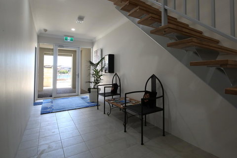 Studio Style Mindarie Marina - C Tourism 13