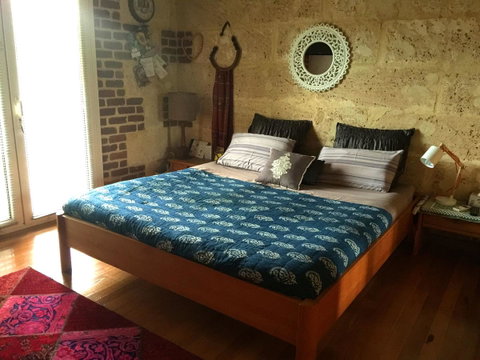 Kellers Bed And Breakfast - C Tourism 3