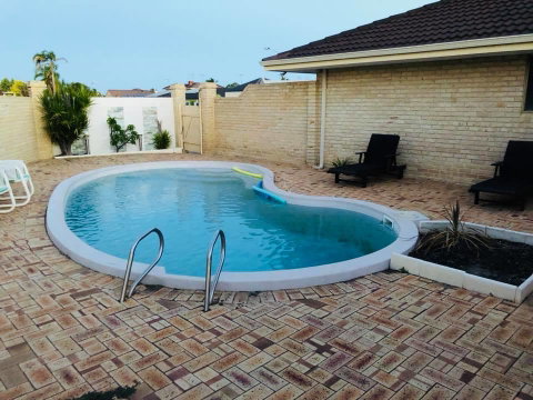 LA ANCHOR ON THE CANALS (MANDURAH) - C Tourism 11