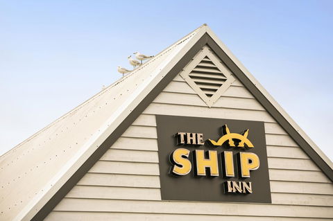 Nightcap At The Ship Inn - C Tourism 37