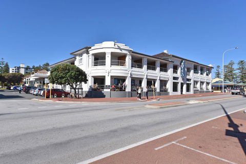 Cottesloe Apartment Close To Beach - C Tourism 23