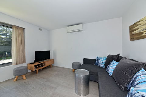 Cottesloe Apartment Close To Beach - C Tourism 10