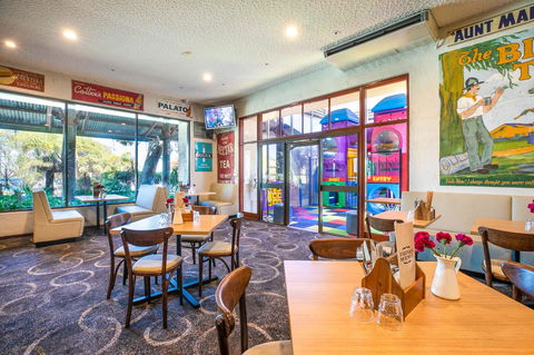 Nightcap At Wanneroo Tavern - C Tourism 6