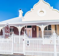 South Beach Bed  Breakfast - C Tourism