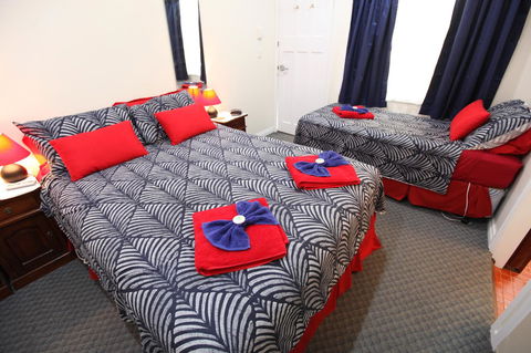 Jacaranda Guest House - C Tourism 19