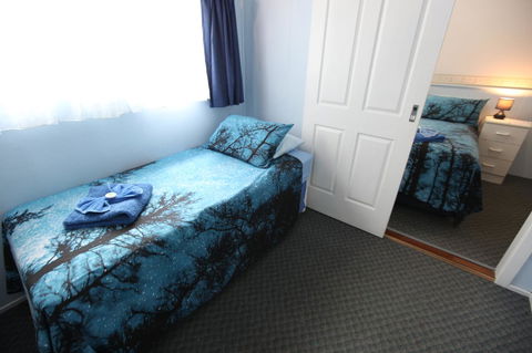 Jacaranda Guest House - C Tourism 4