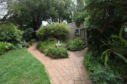 Jacaranda Guest House - C Tourism 27