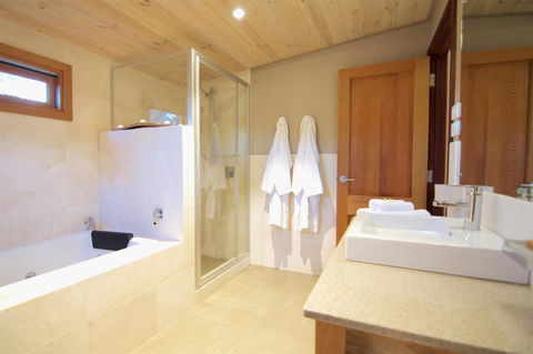 Aiyana Retreat - C Tourism 21