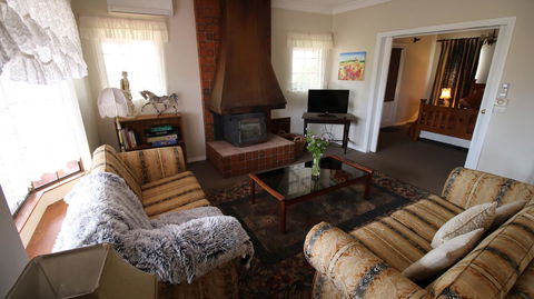 Daisy Cottage - C Tourism 24