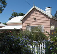 RoseMoore Bed  Breakfast - C Tourism